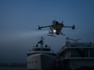 DJI MATRIC 400 Doing Inspection